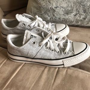 Woman’s size 7 grey converse shoes